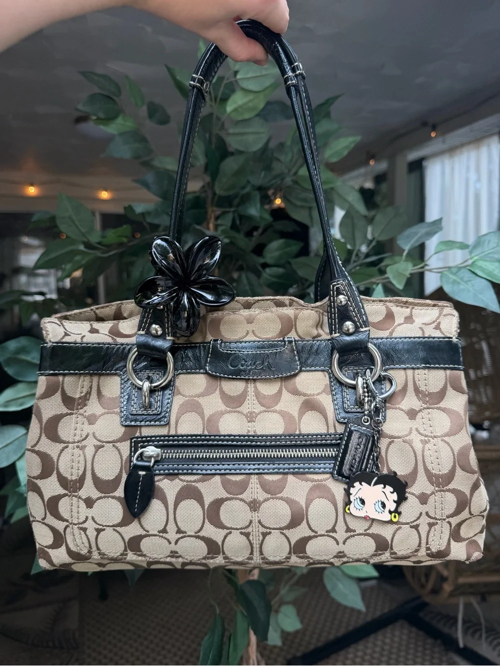 Coach Signature Penelope Tote
